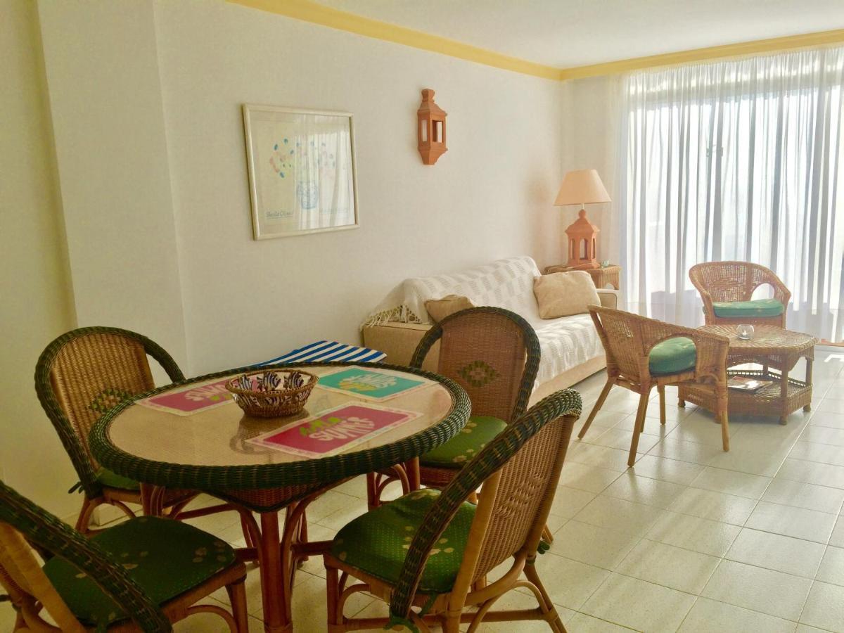 Regata Apartamentos Puerto De Naos Екстер'єр фото